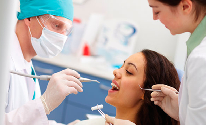 IMPLANTE DENTAL